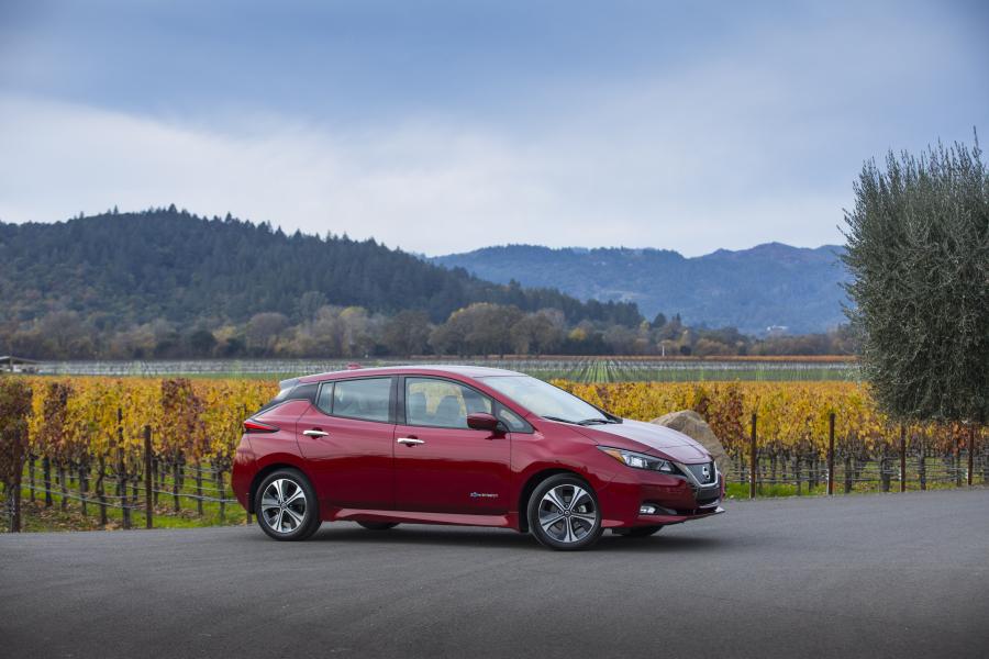  Nissan Leaf 2018 года  (NA) (фото 40 из 104)